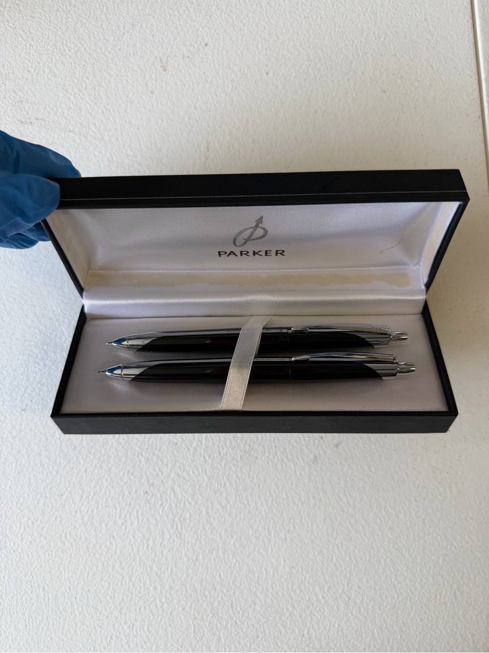 Parker Ballpoint Pen & Mechanical Pencil Boxed 2pc Set - Black And Silver